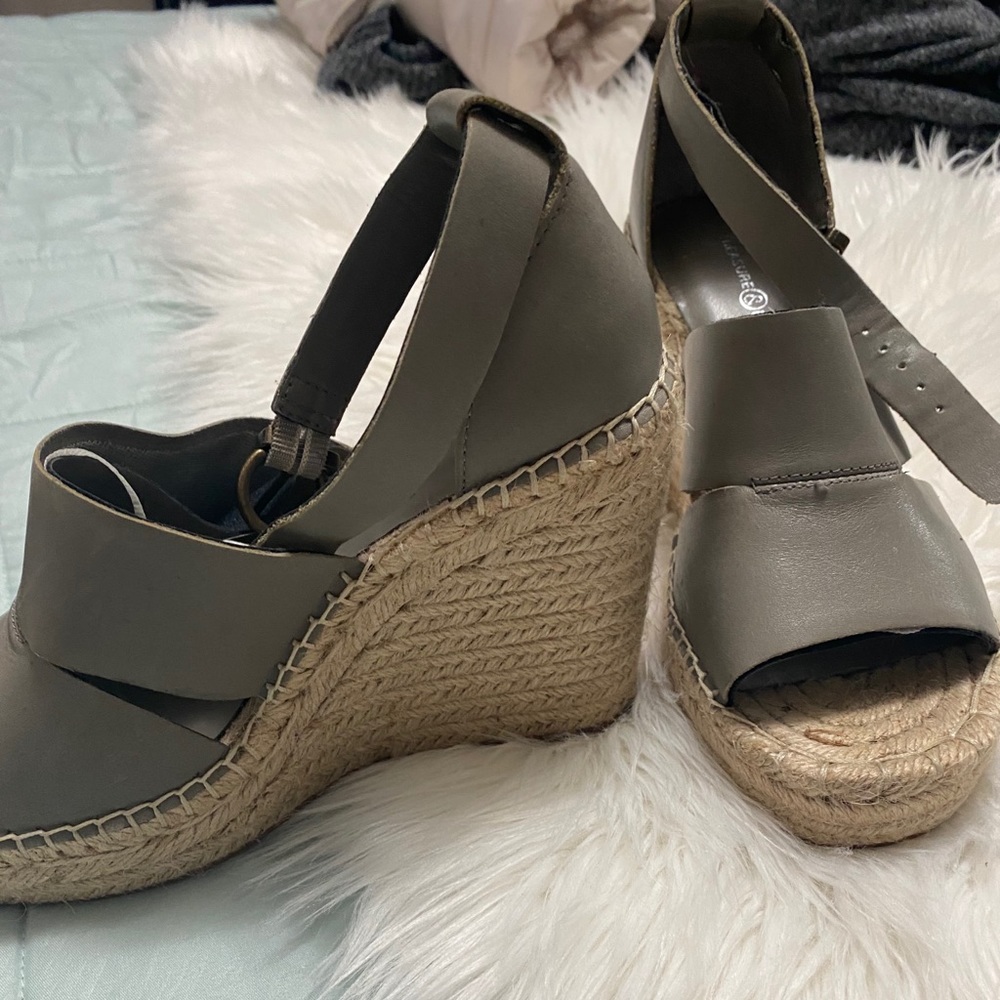 Wedges - Picture 2 of 4